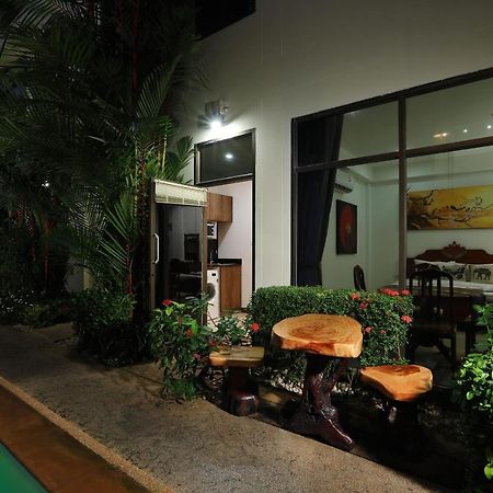 Ferienwohnung Palm Oasis Nai Harn Exterior foto