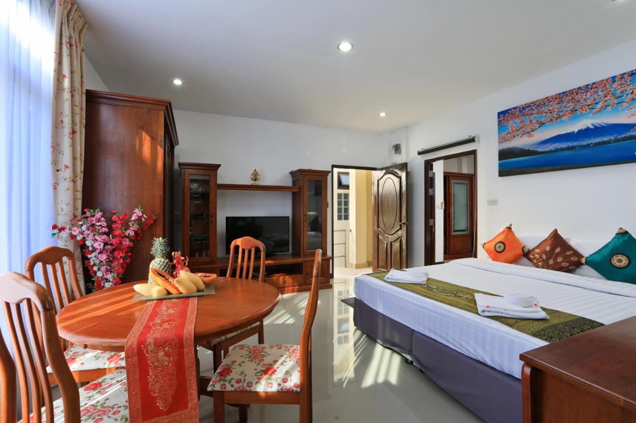 Ferienwohnung Palm Oasis Nai Harn Exterior foto