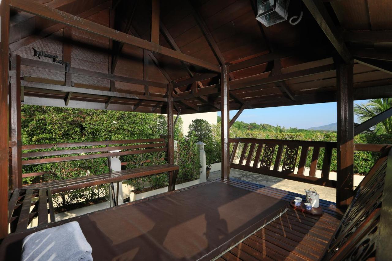 Ferienwohnung Palm Oasis Nai Harn Exterior foto
