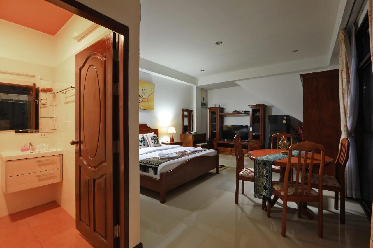Ferienwohnung Palm Oasis Nai Harn Exterior foto