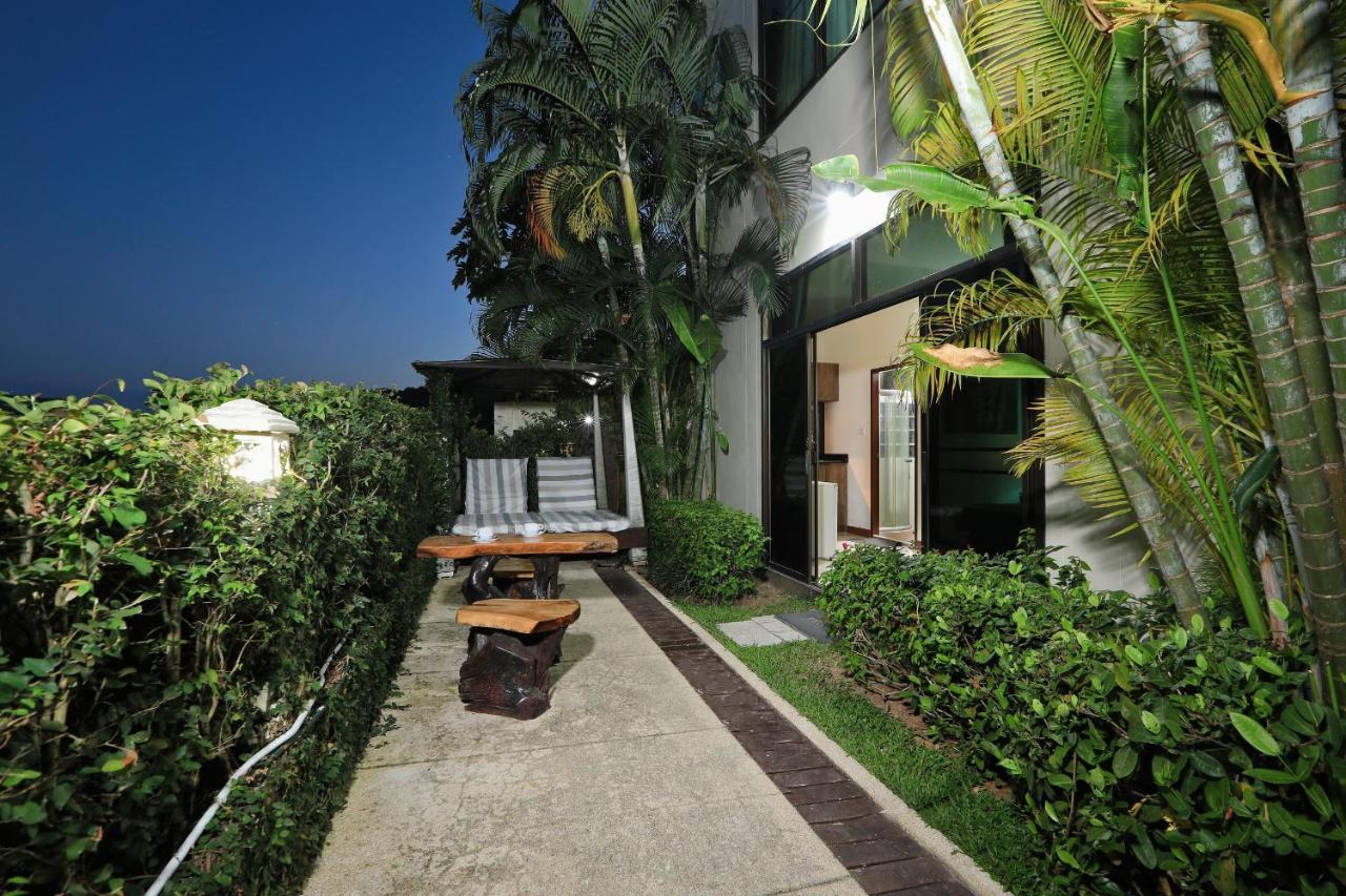 Ferienwohnung Palm Oasis Nai Harn Exterior foto