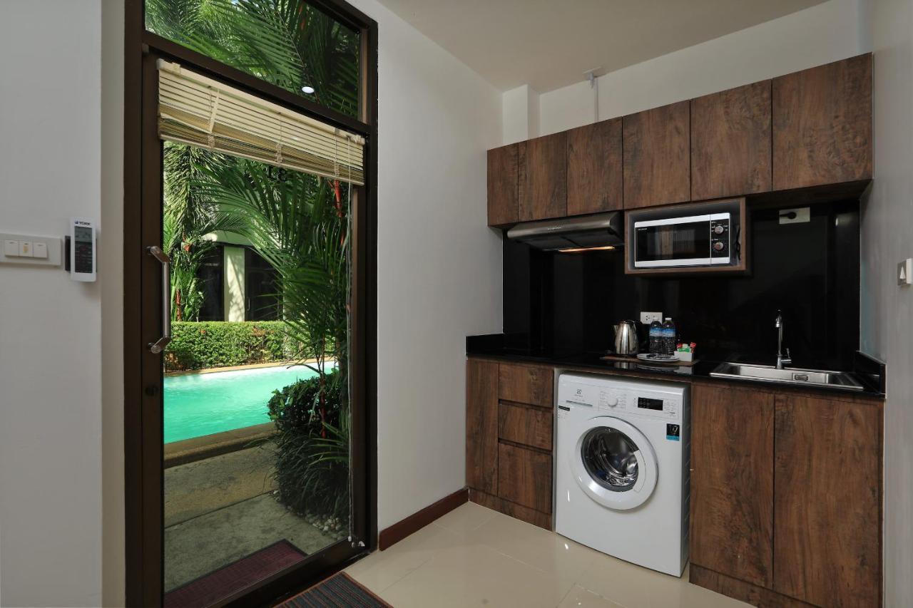 Ferienwohnung Palm Oasis Nai Harn Exterior foto